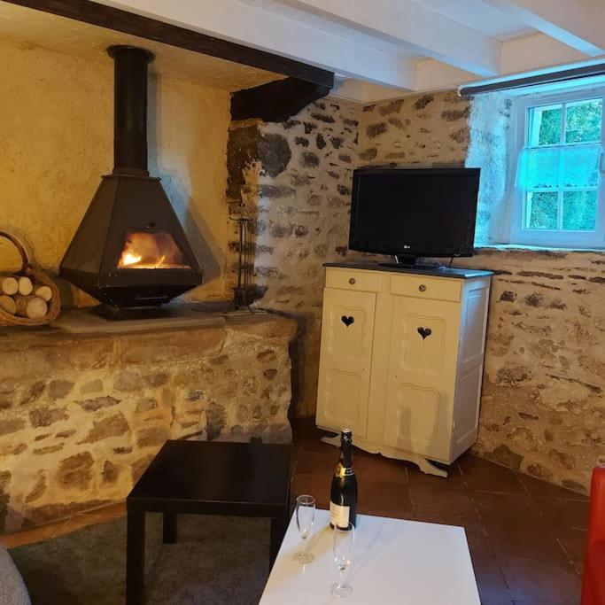 Вилла Penty Typique Kercab Dans Un Ancien Moulin Plomodiern Экстерьер фото